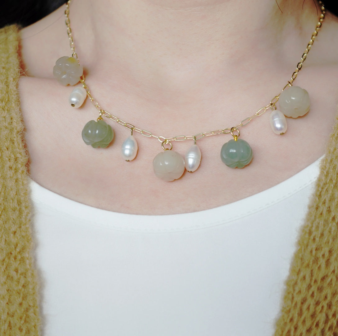 Gemstone Pumpkin Necklace - Creamy Green