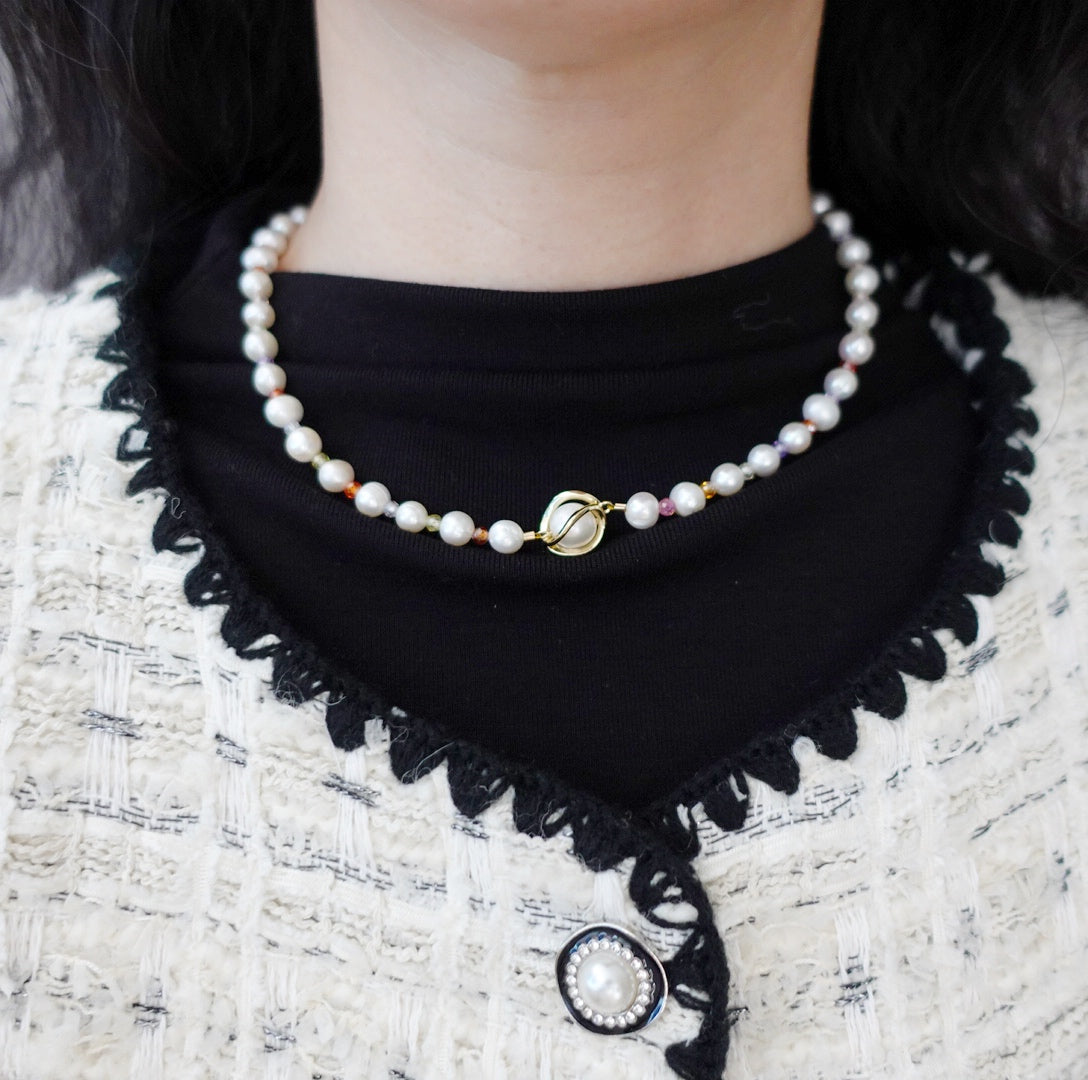 Round Pearl Necklace with Colorful Zirconia