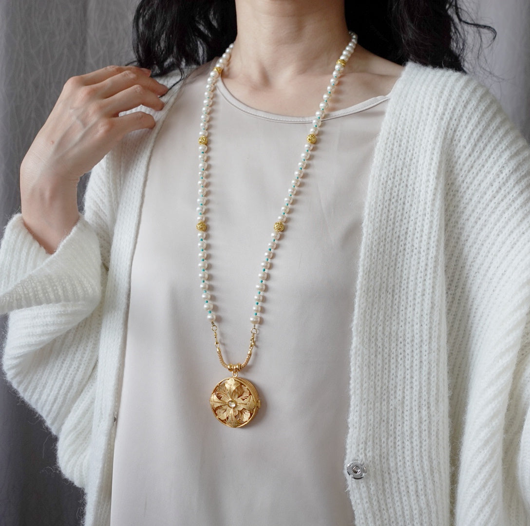 Return to Origin Multi-style Pearl Beaded Necklace with Pendant Modeling - Yun Boutique