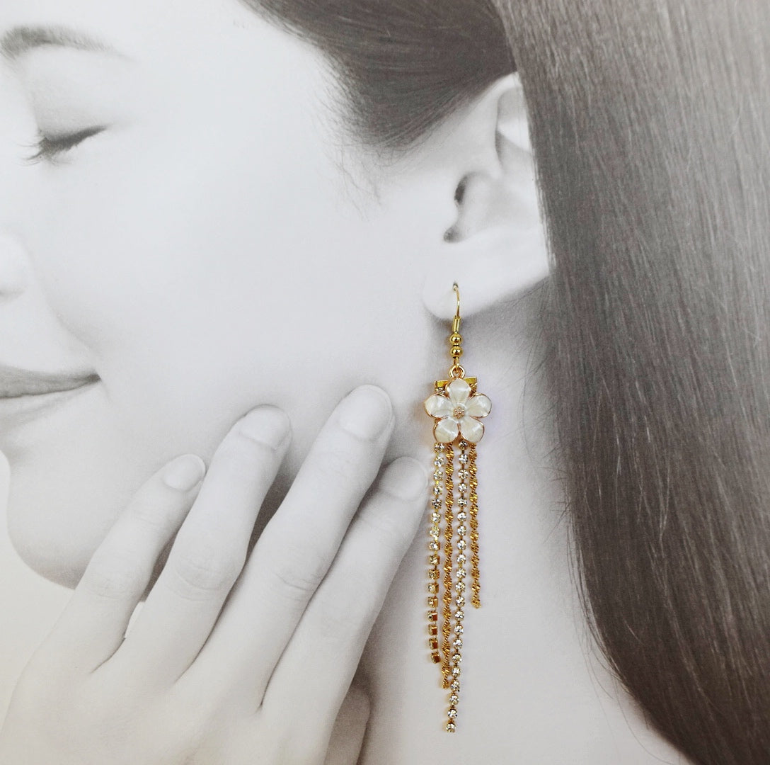 White Enamel Flower Tassel Earrings - Yun Boutique