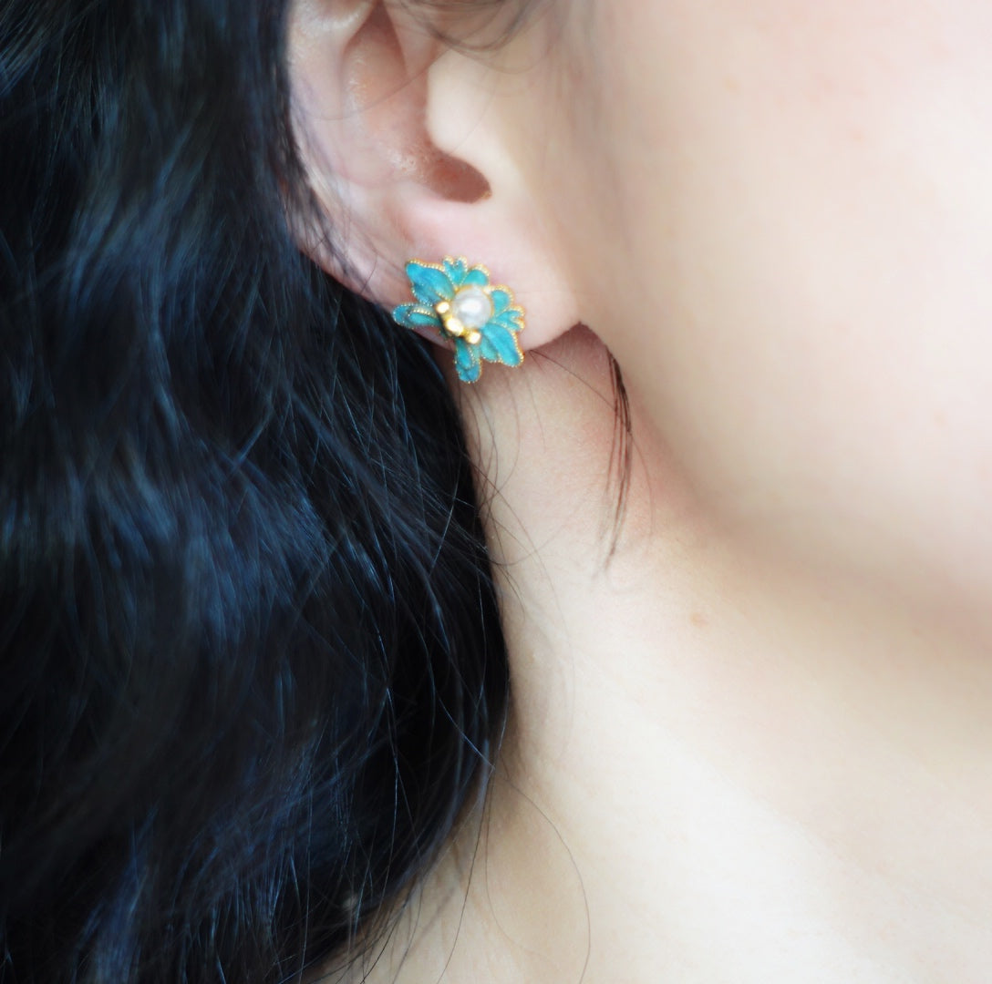 Imitation Kingfisher Flower Studs - Yun Boutique