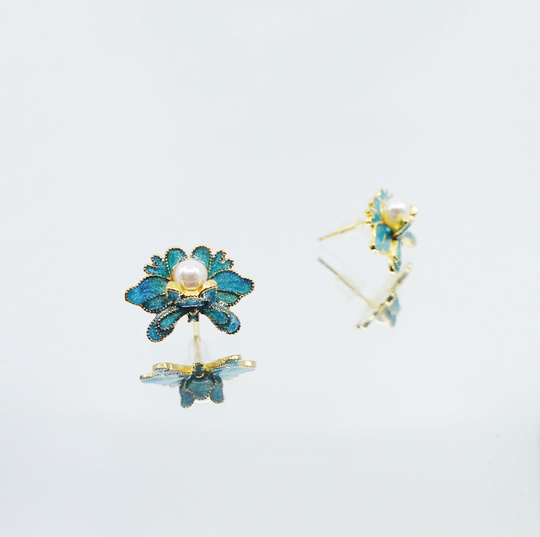 Imitation Kingfisher Flower Studs - Yun Boutique