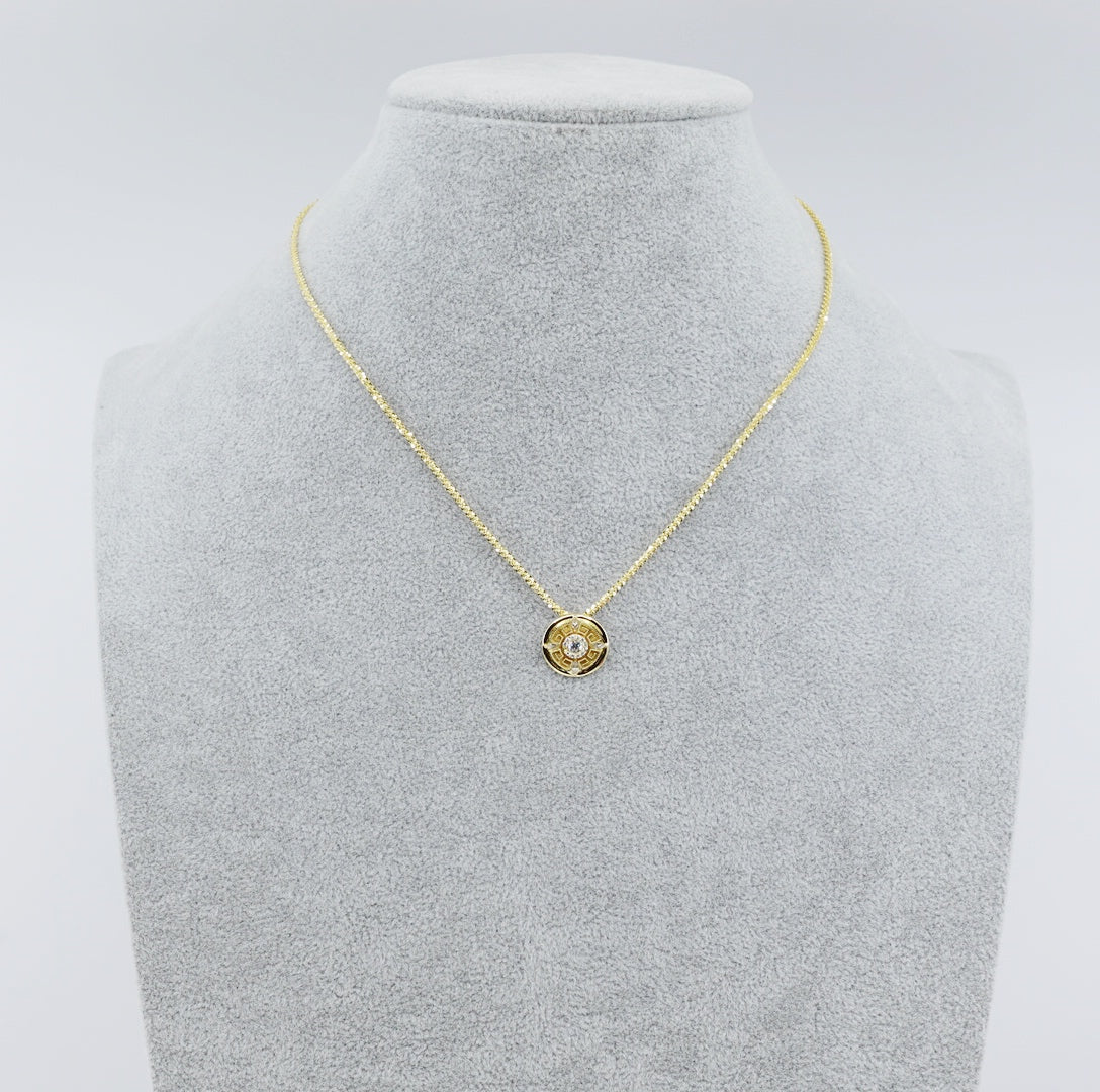 Revive Your Inner Kingdom Small Pendant Necklace Gold