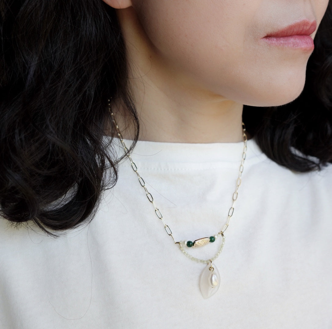 Yun Boutique Elf Forest Leaf Necklace Gold