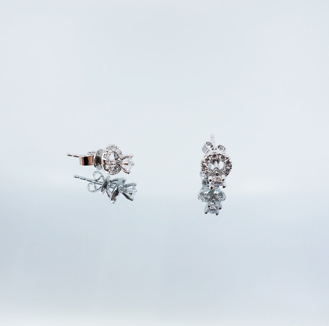 New York Pavé Ring Diamond Studs