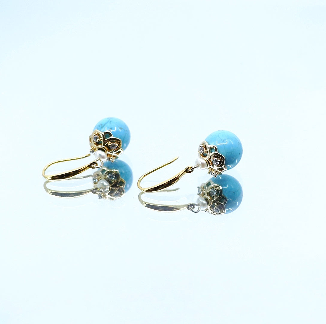 Turquoise Howlite Dangle Earrings - Yun Boutique