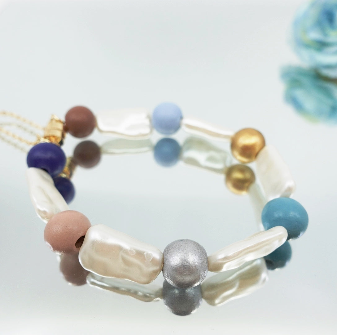 Baroque Pearl Bracelet with Wood Beads - Yun Boutique