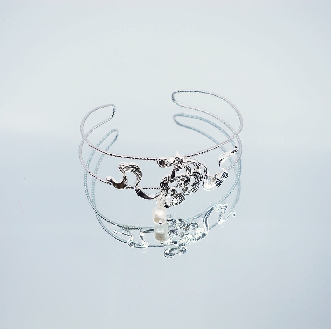 Auspicious Cuff Bangle Bracelet Silver | Yun Boutique