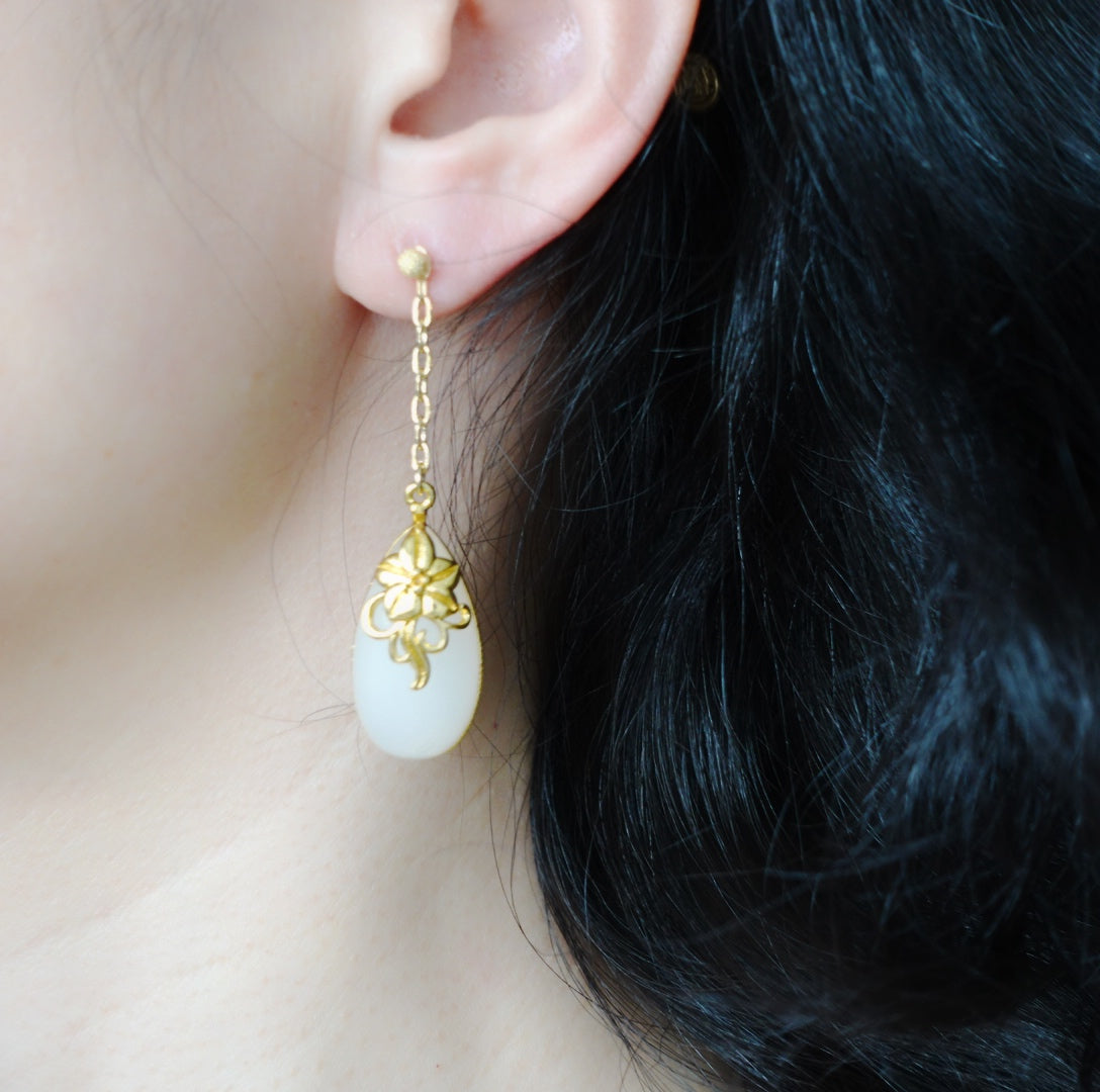 Asymmetrical Green and White Jade Dangle Earrings - Yun Boutique