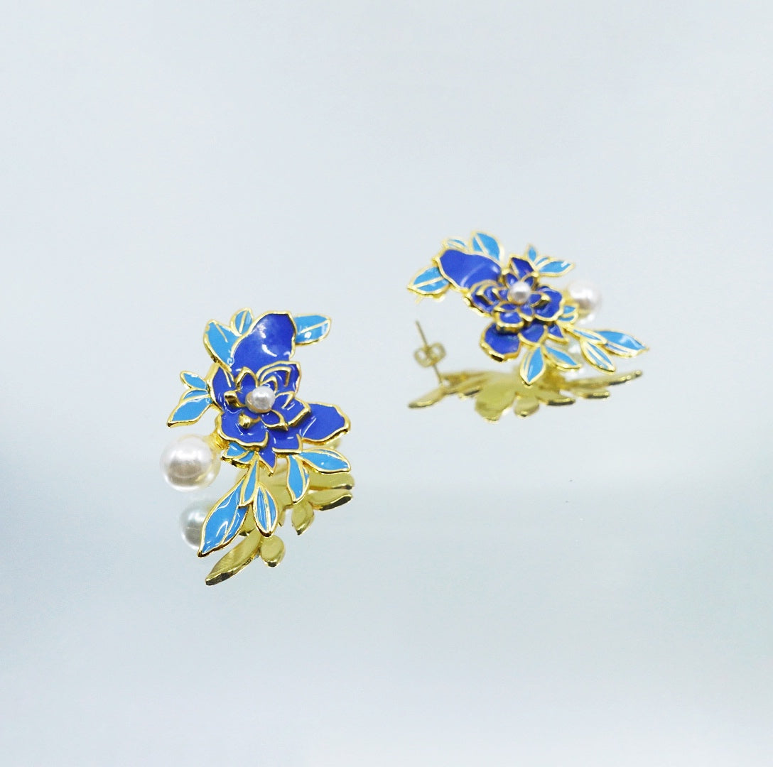 Imitation Kingfisher Flower Studs with Pearls - Yun Boutique