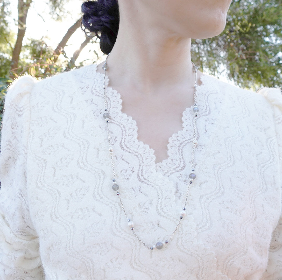 The Nine Grey Moonstone Necklace in Sterling Silver - Yun Boutique