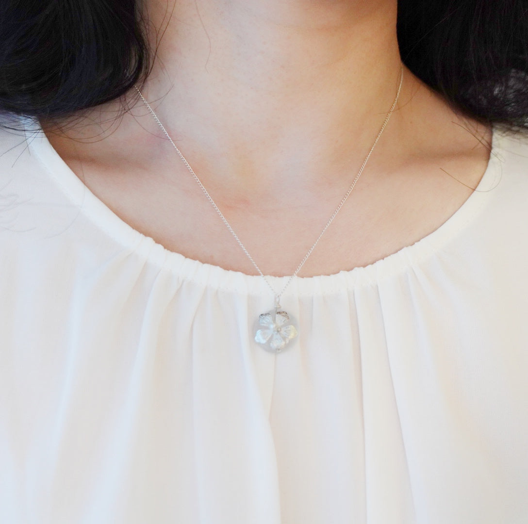 Silver Flower Tourmaline Necklace - Yun Boutique