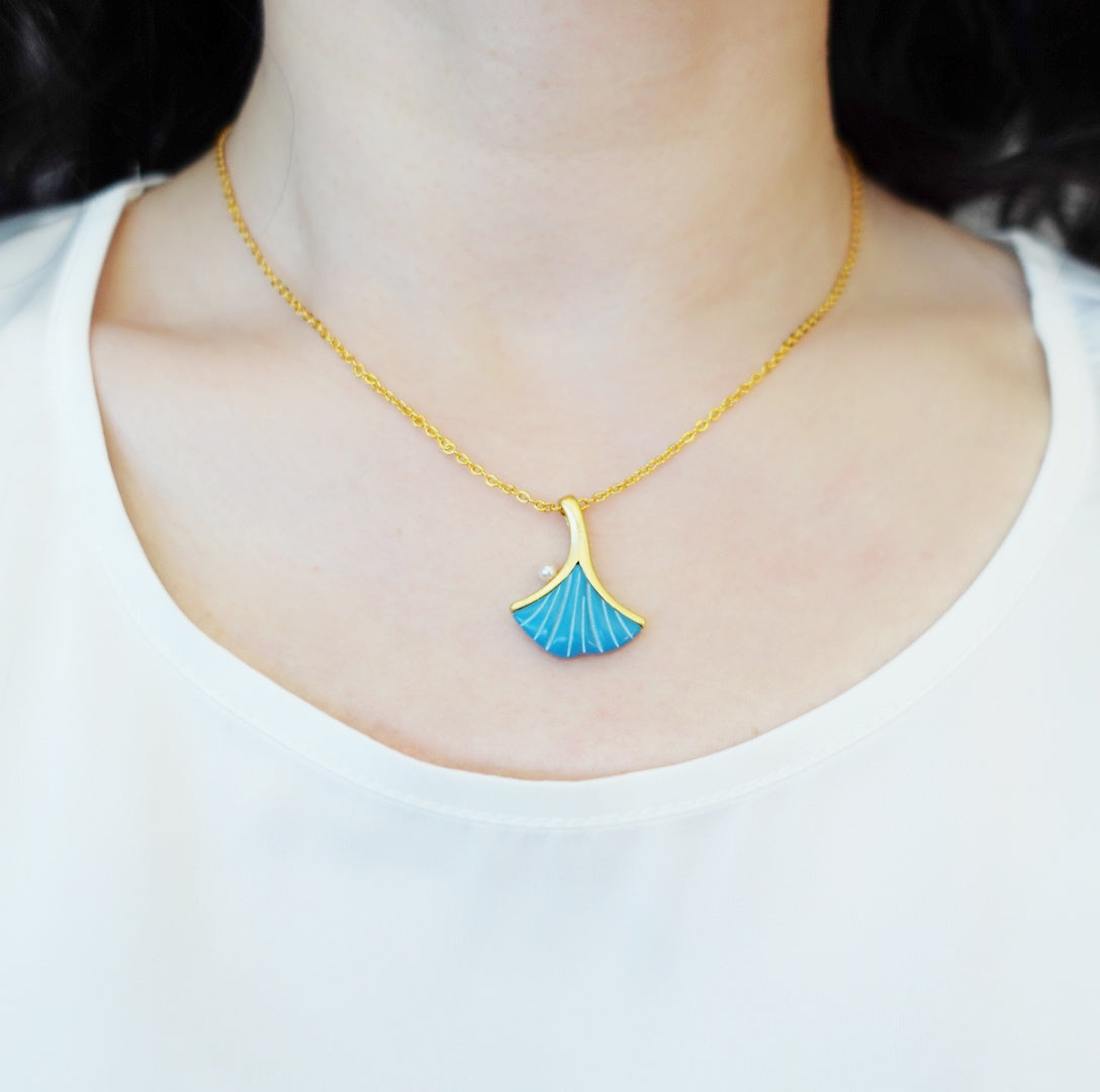 Ginkgo Leaf Turquoise Pendant Necklace - Yun Boutique