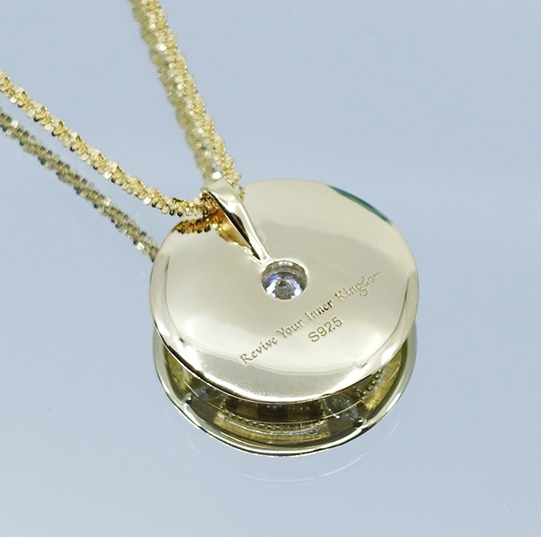 Revive Your Inner Kingdom Medium Pendant Necklace Gold