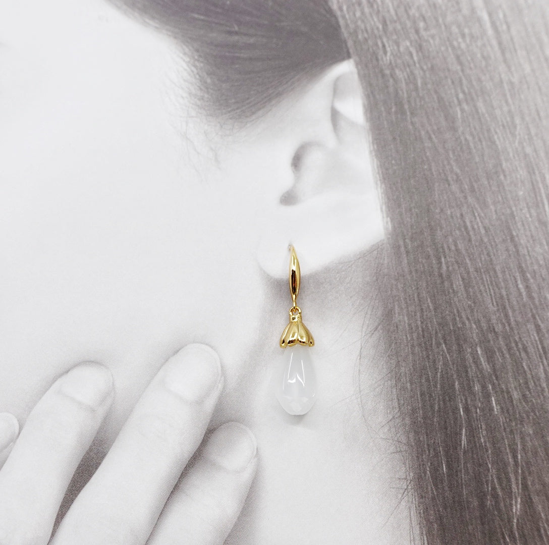 White Jade Orchid Earrings - Yun Boutique