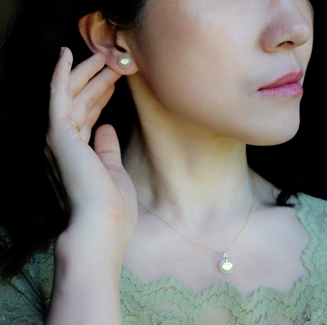 Vermeil Auspicious Clouds Nephrite Jade Stud Earrings - Yun Boutique