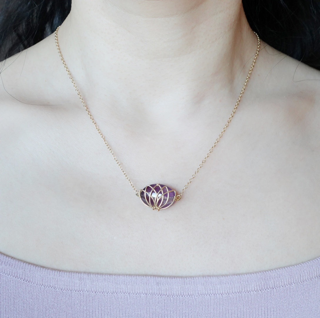 Serene Lotus Necklace in Amethyst - Yun Boutique