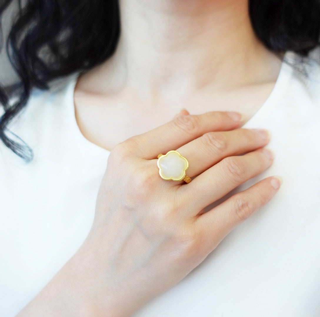 White Jade Plum Blossom Flower Ring - Yun Boutique