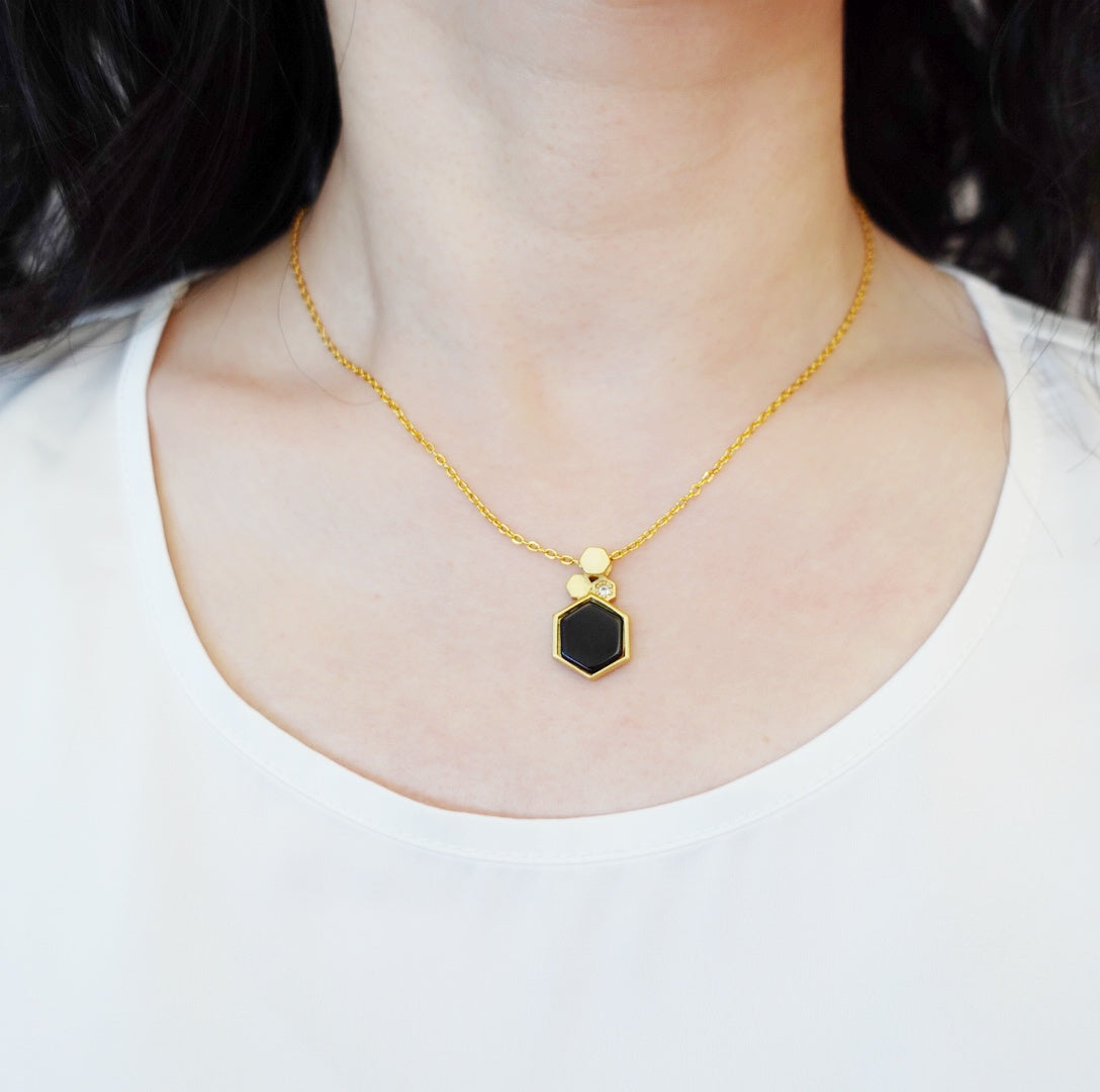 Black Jade Honeycomb Necklace - Yun Boutique