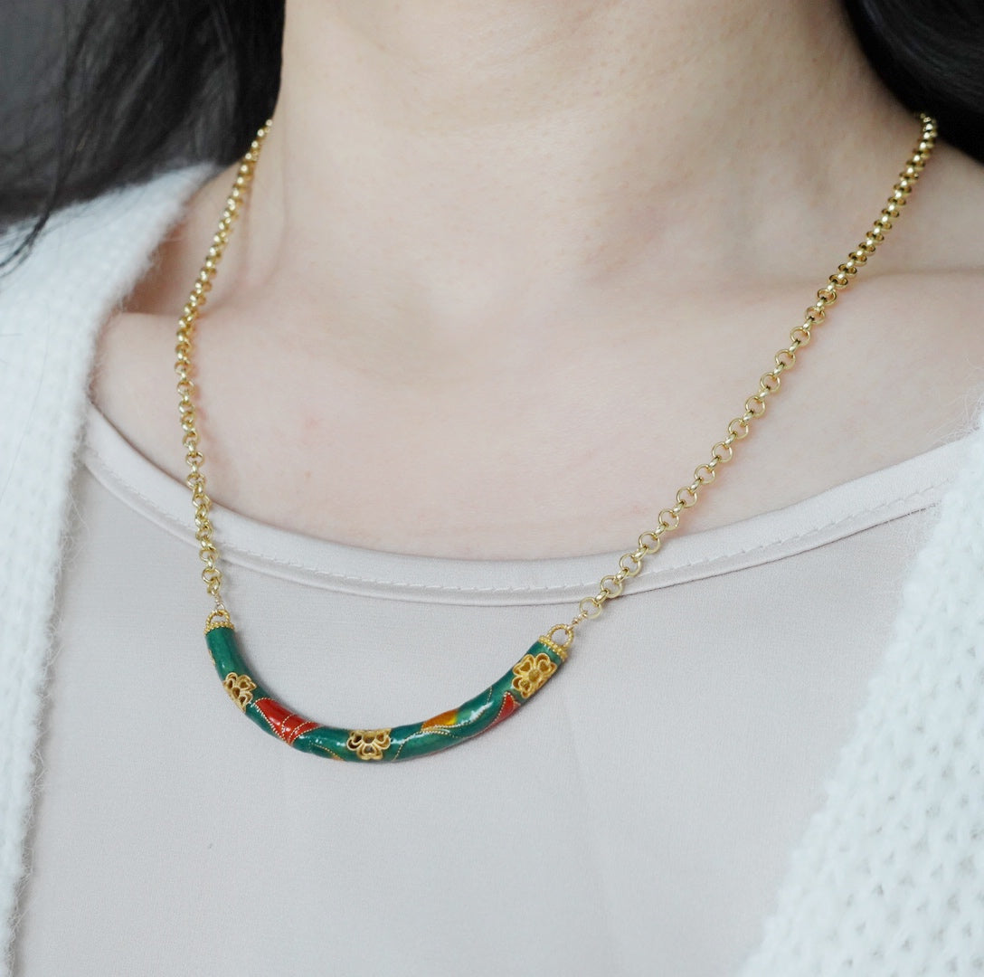 Enamel Curve Tube Necklace Gold - Yun Boutique