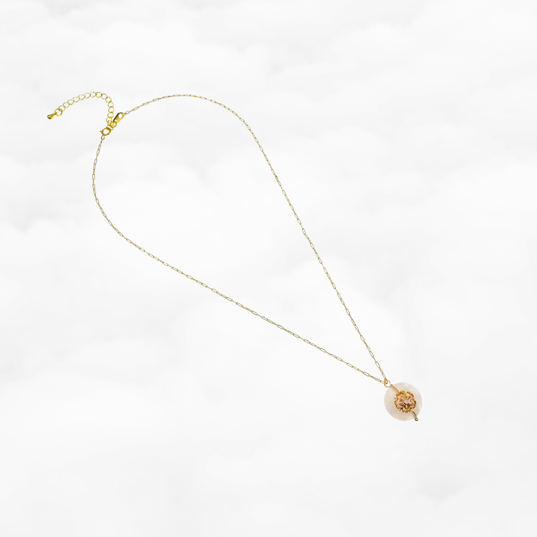 Rose Quartz Flower Necklace - Yun Boutique