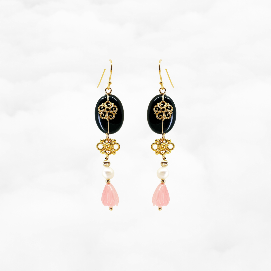 Gold Filigree Flower Black Agate Earrings - Yun Boutique