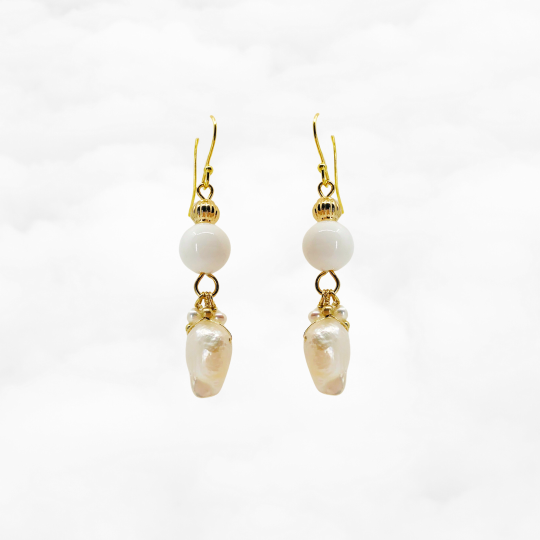 Pearl Feather Tridacna Earrings - Yun Boutique