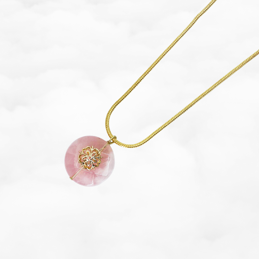 Gold Flower Rose Quartz Necklace - Yun Boutique