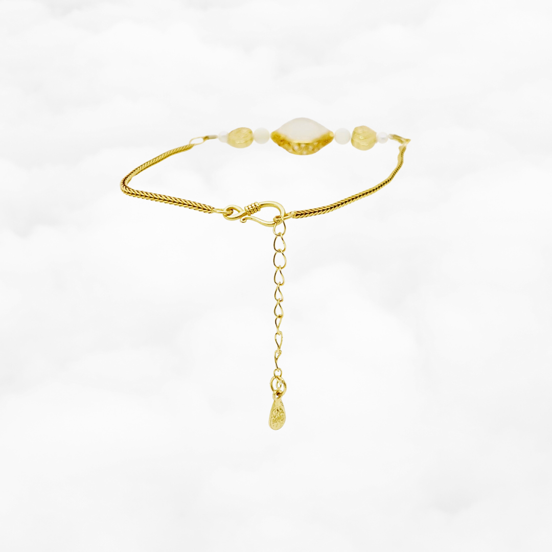 Pulsera de cadena de jade blanco auspicioso en oro