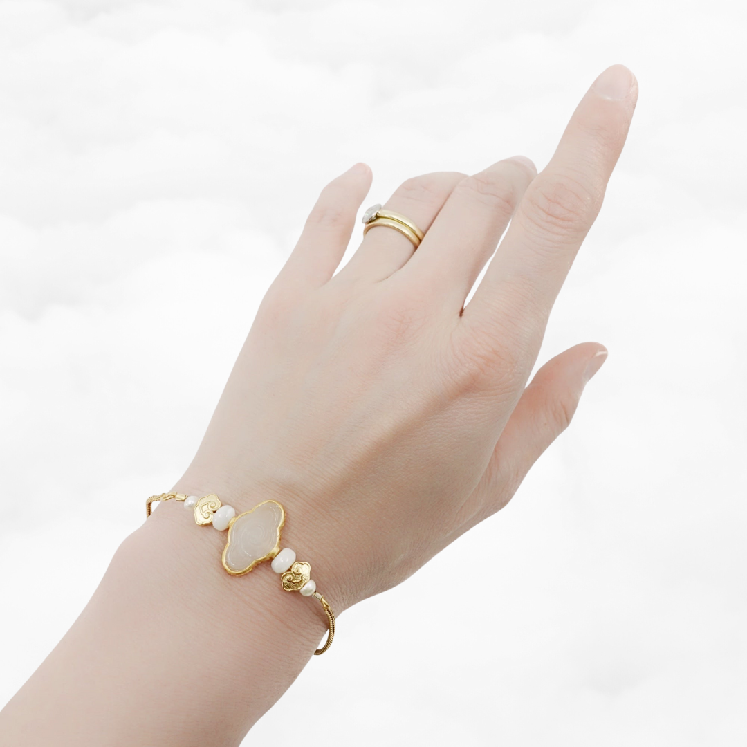 Auspicious White Jade Chain Bracelet Gold - Yun Boutique