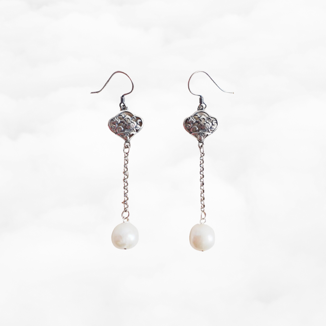 Orchid Flower Pearl Earrings - Yun Boutique