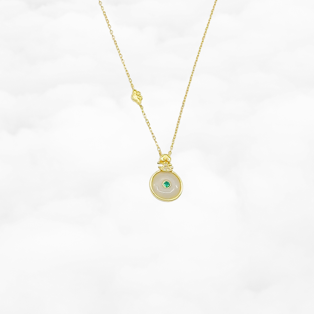 Gold Pipa White Jade Necklace - Yun Boutique