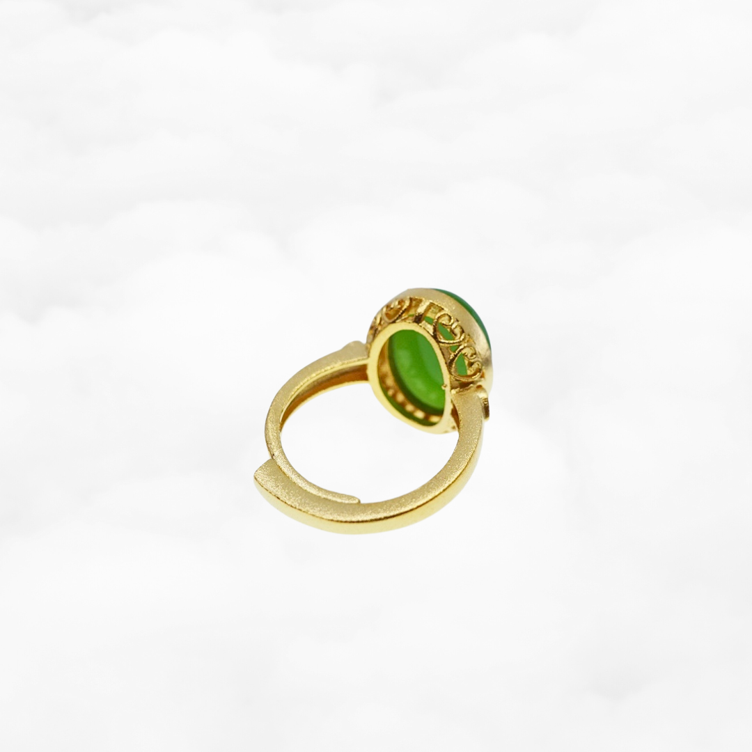 Oval Green Jade Statement Ring - Yun Boutique