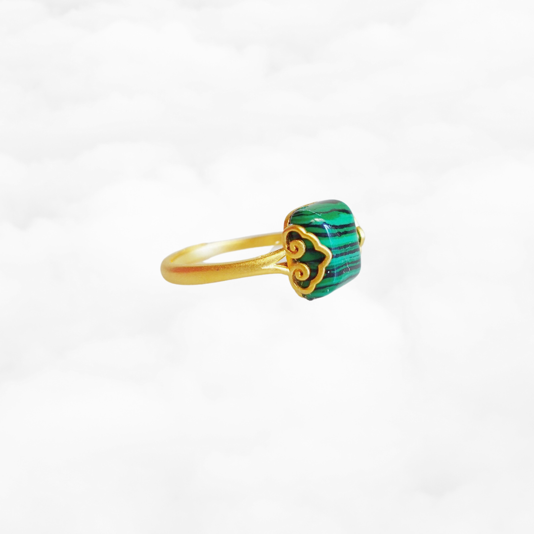 Gold Square Malachite Ring - Yun Boutique