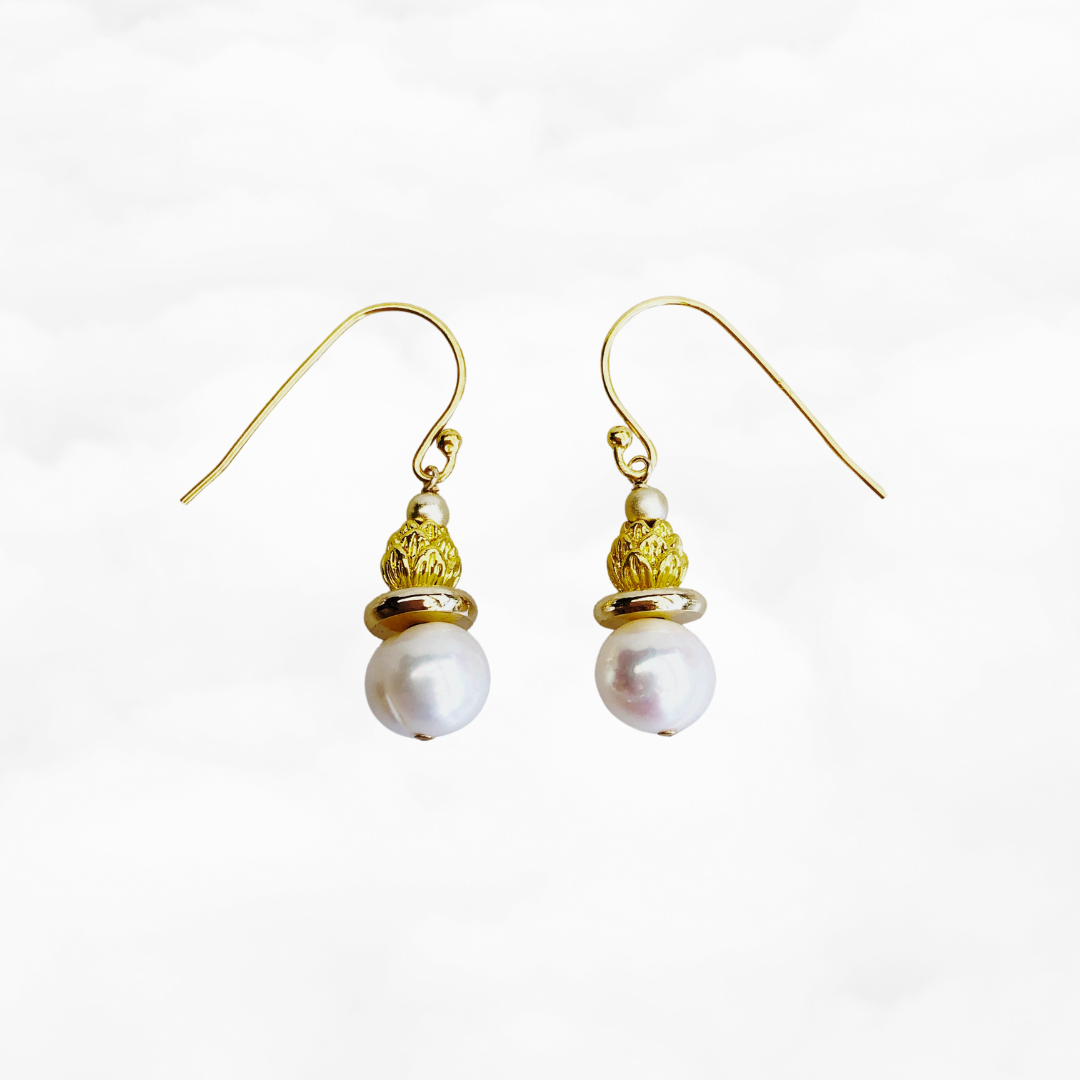 Moon Goddess Earrings - Yun Boutique