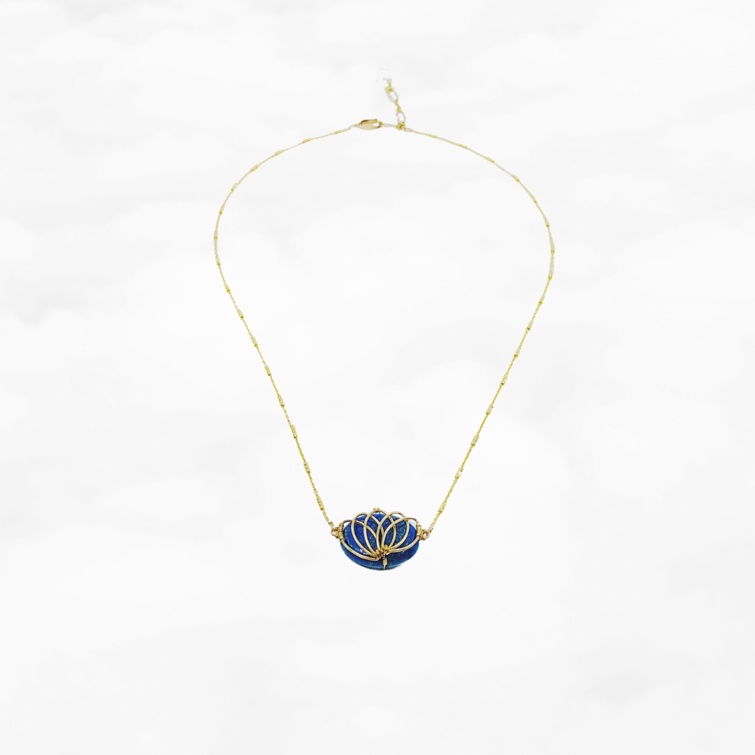 Serene Lotus Lapis Necklace - Yun Boutique