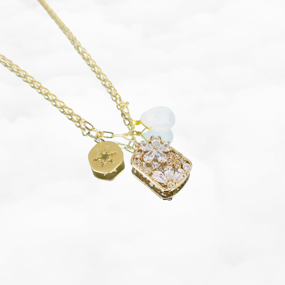 Icy Flower Necklace - Yun Boutique