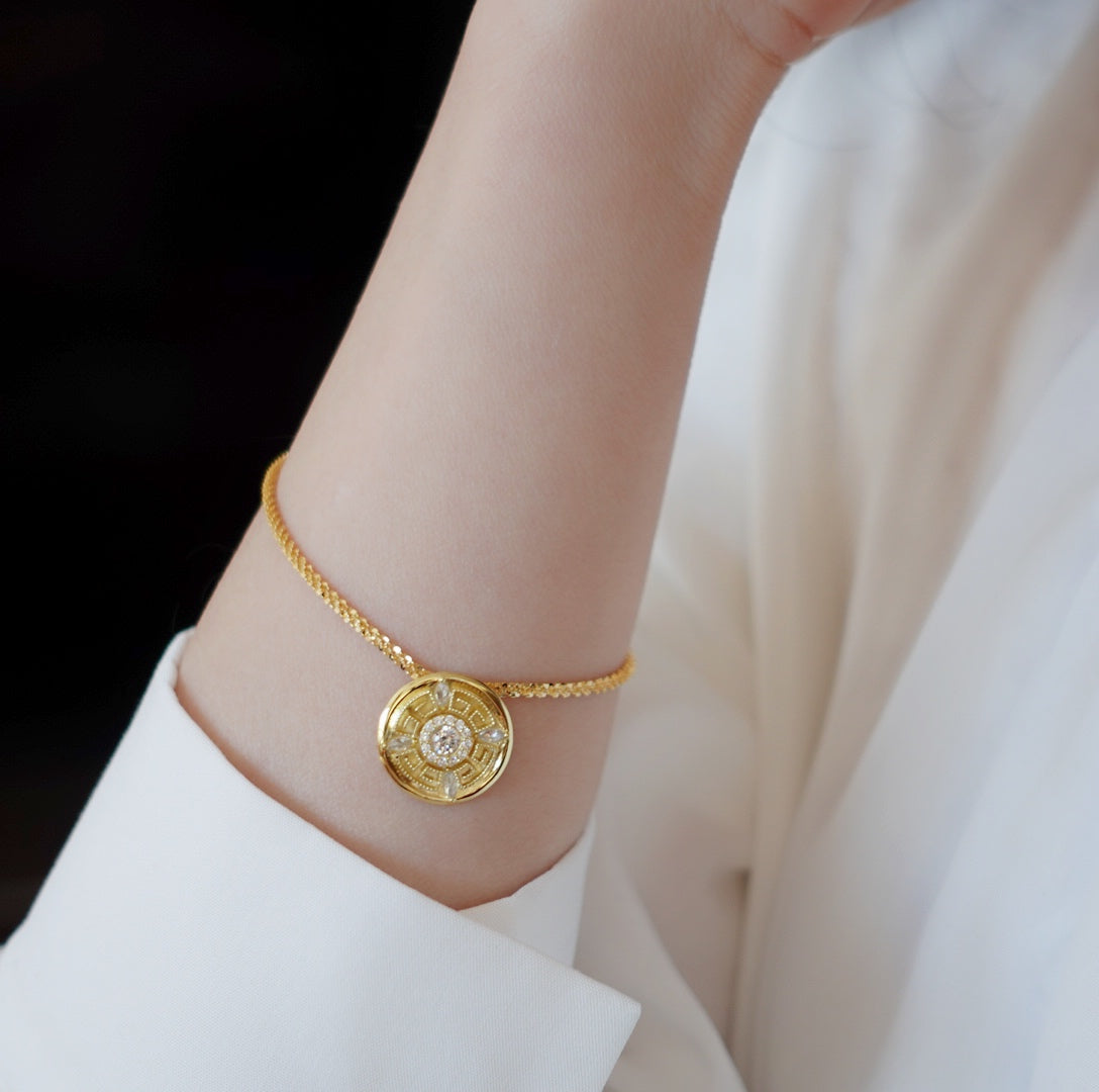 Revive Your Inner Kingdom Bracelet Gold - Yun Boutique