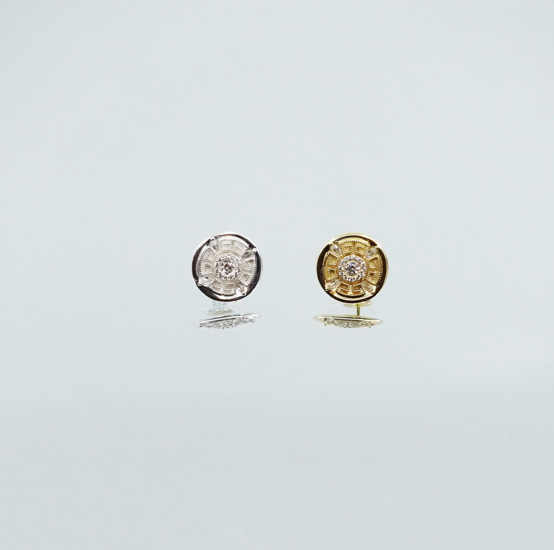 Revive Your Inner Kingdom Stud Earrings - Yun Boutique