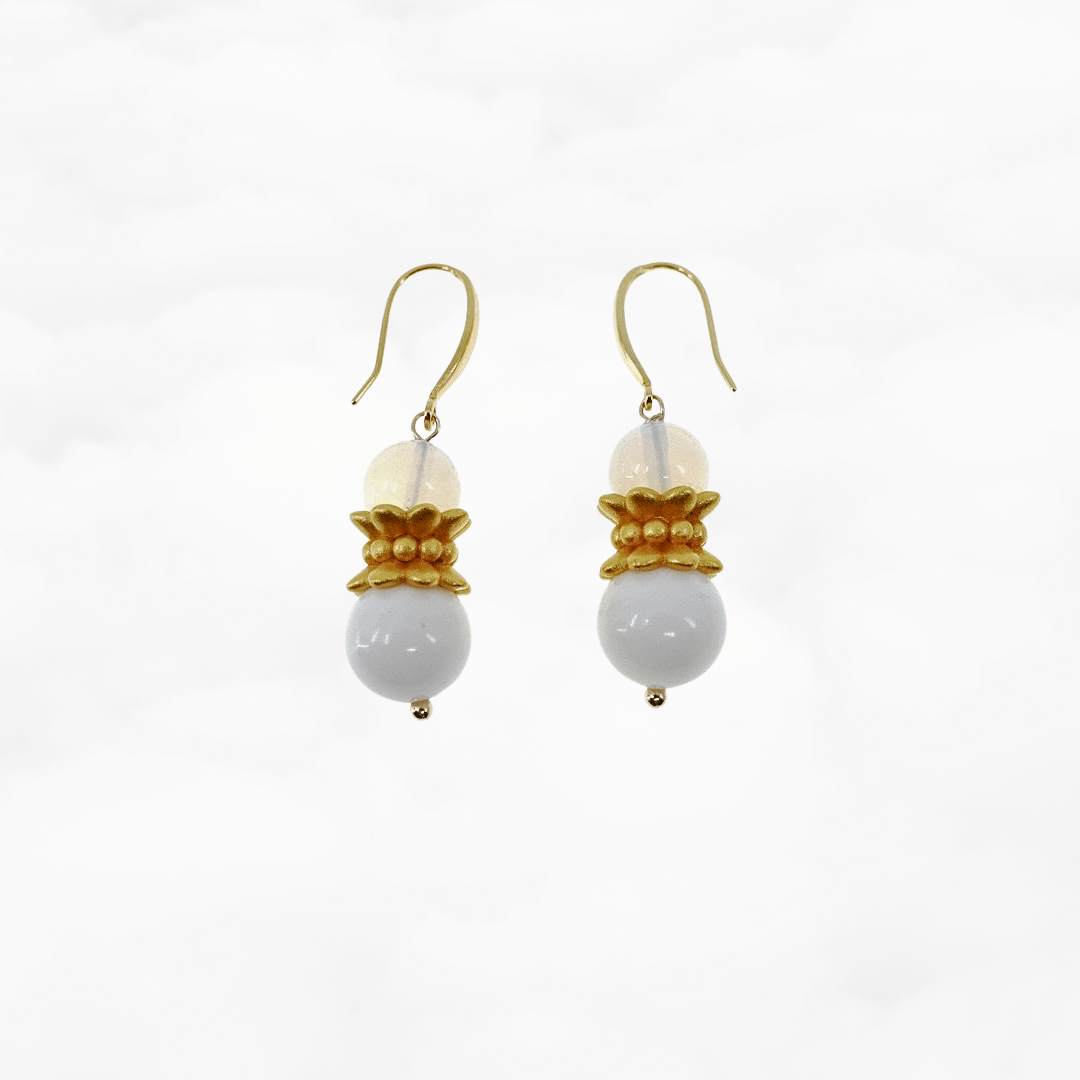 Formlessness White Gemstone Earrings - Yun Boutique