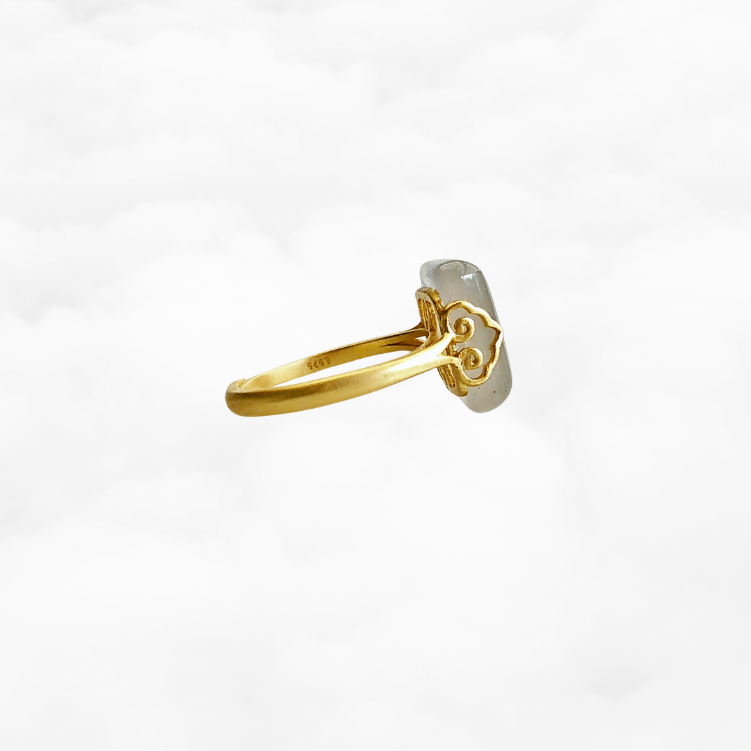 Gold Rectangle White Agate Ring - Yun Boutique