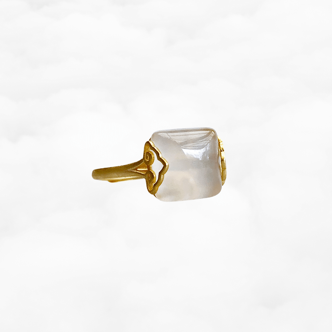 Gold Square White Agate Ring - Yun Boutique