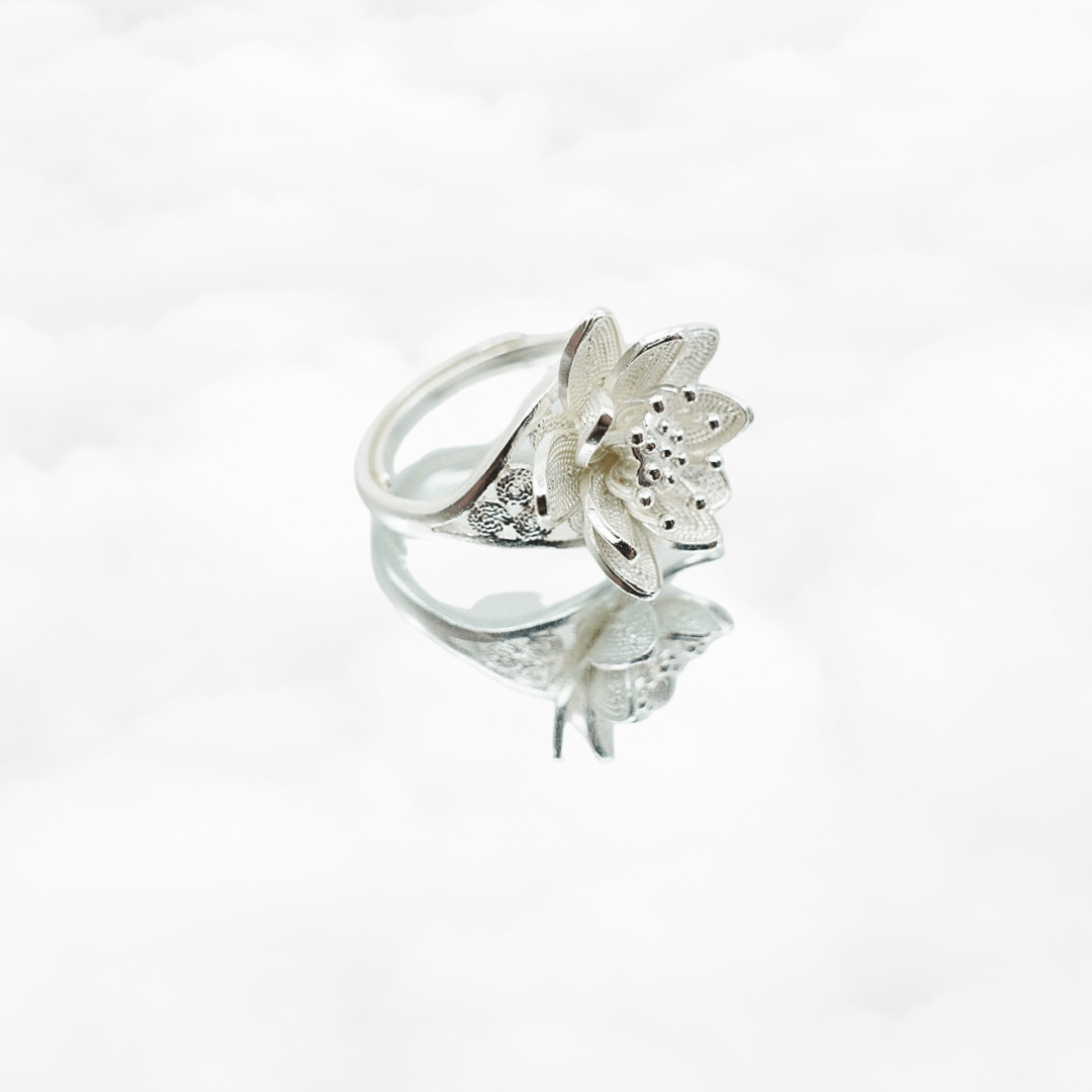 Silver Filigree Inlay Lotus Ring - Yun Boutique