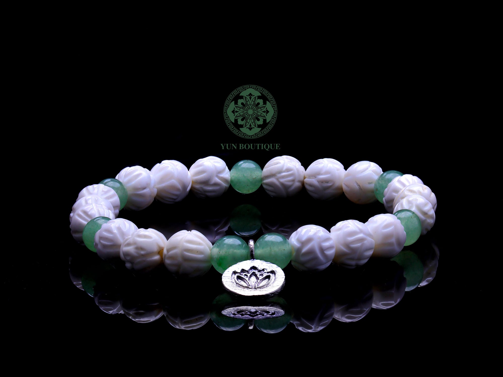 Tridacna Lotus Bracelet - Yun Boutique