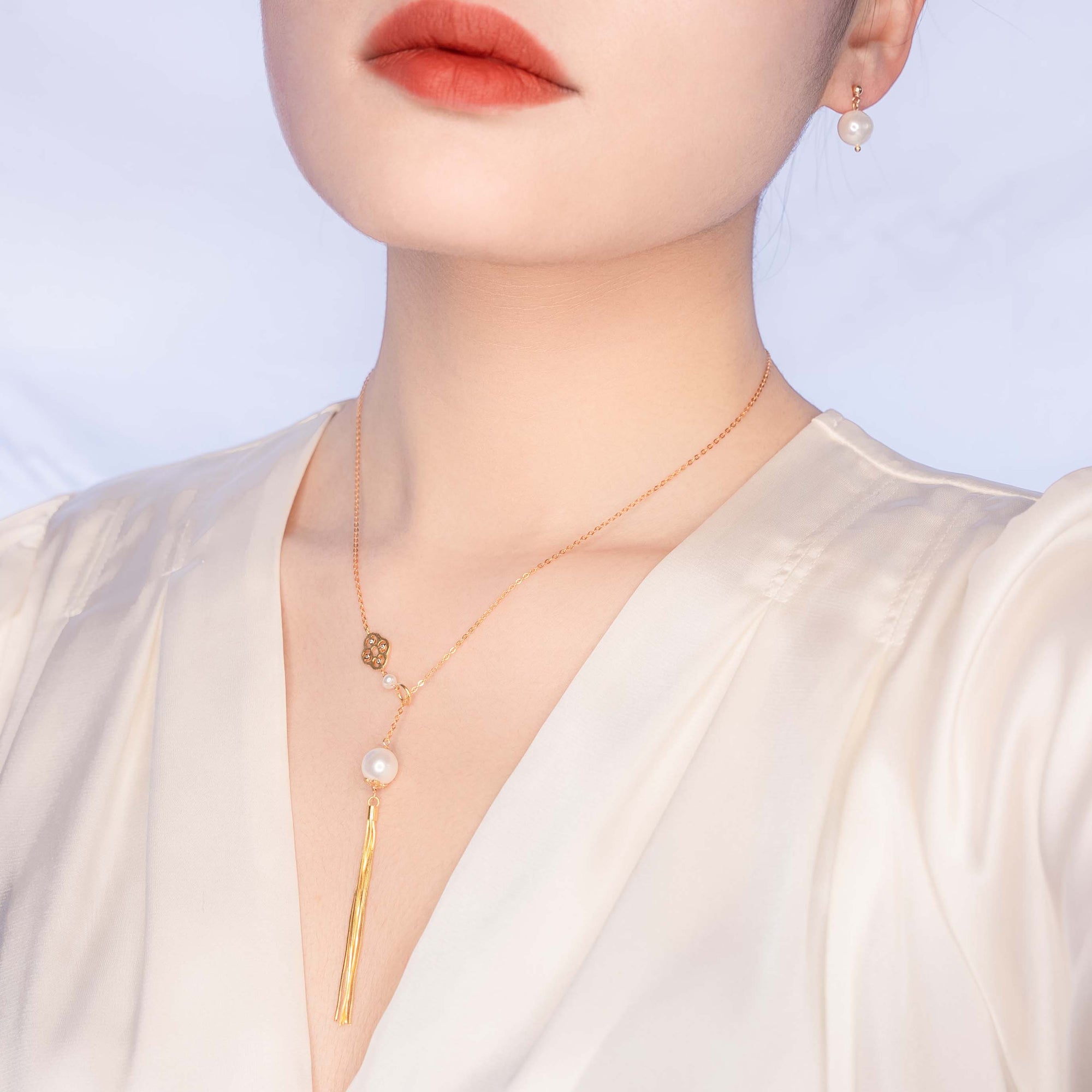 Yun Boutique Asian Style Y Chain Tassel Necklace Gold