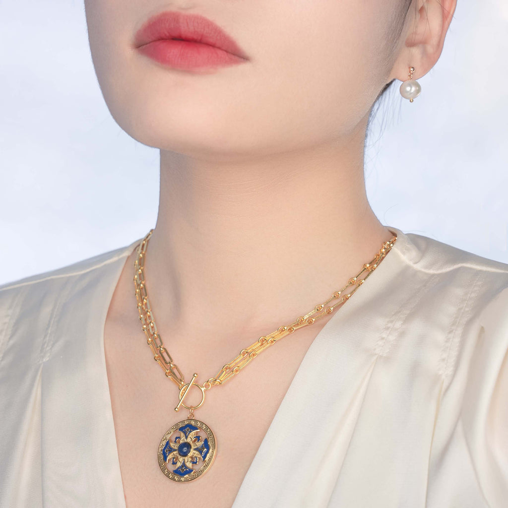 Auspicious Flower Filigree Pendant Necklace in Gold Vermeil