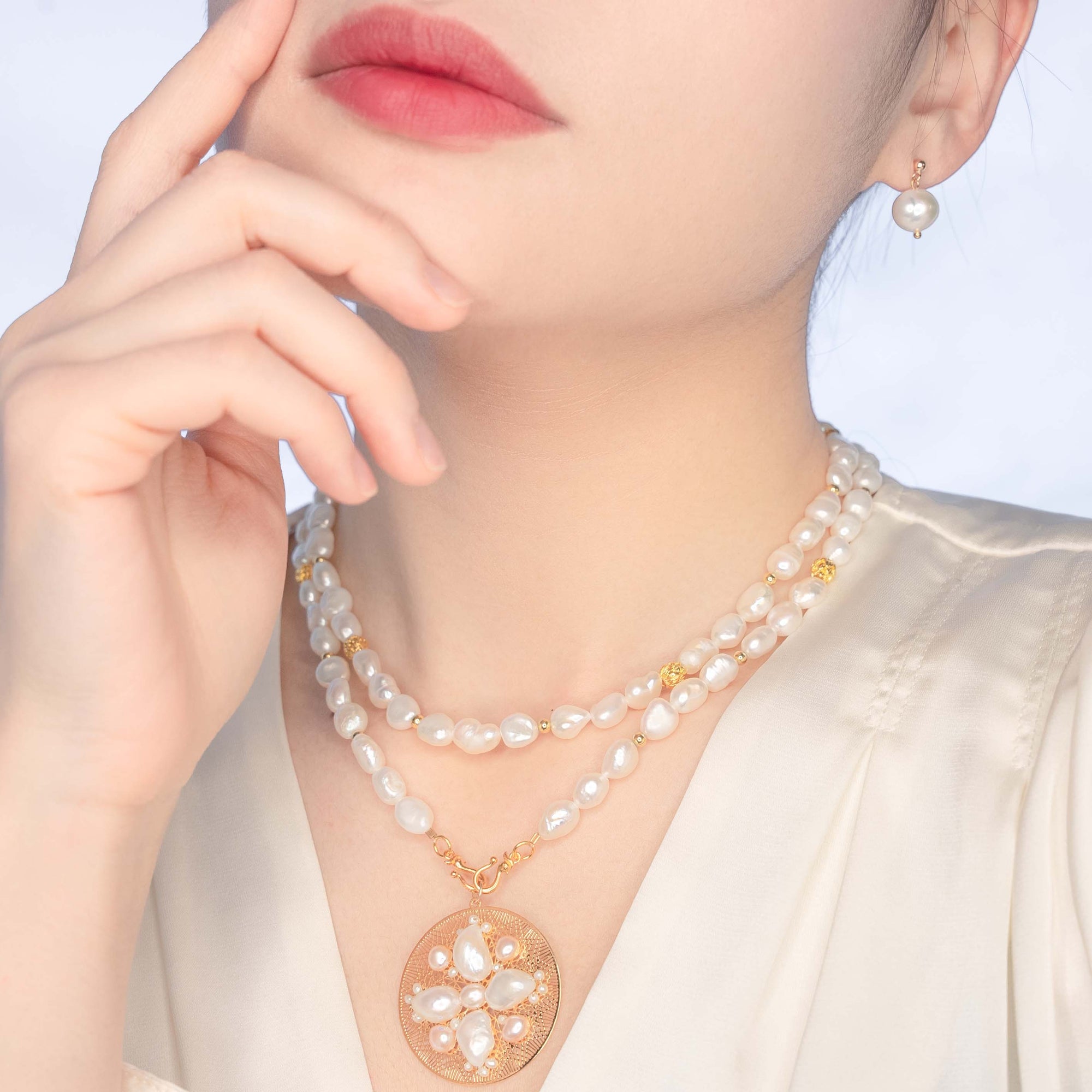 Auspicious Flower Pearl Pendant Gold - Yun Boutique