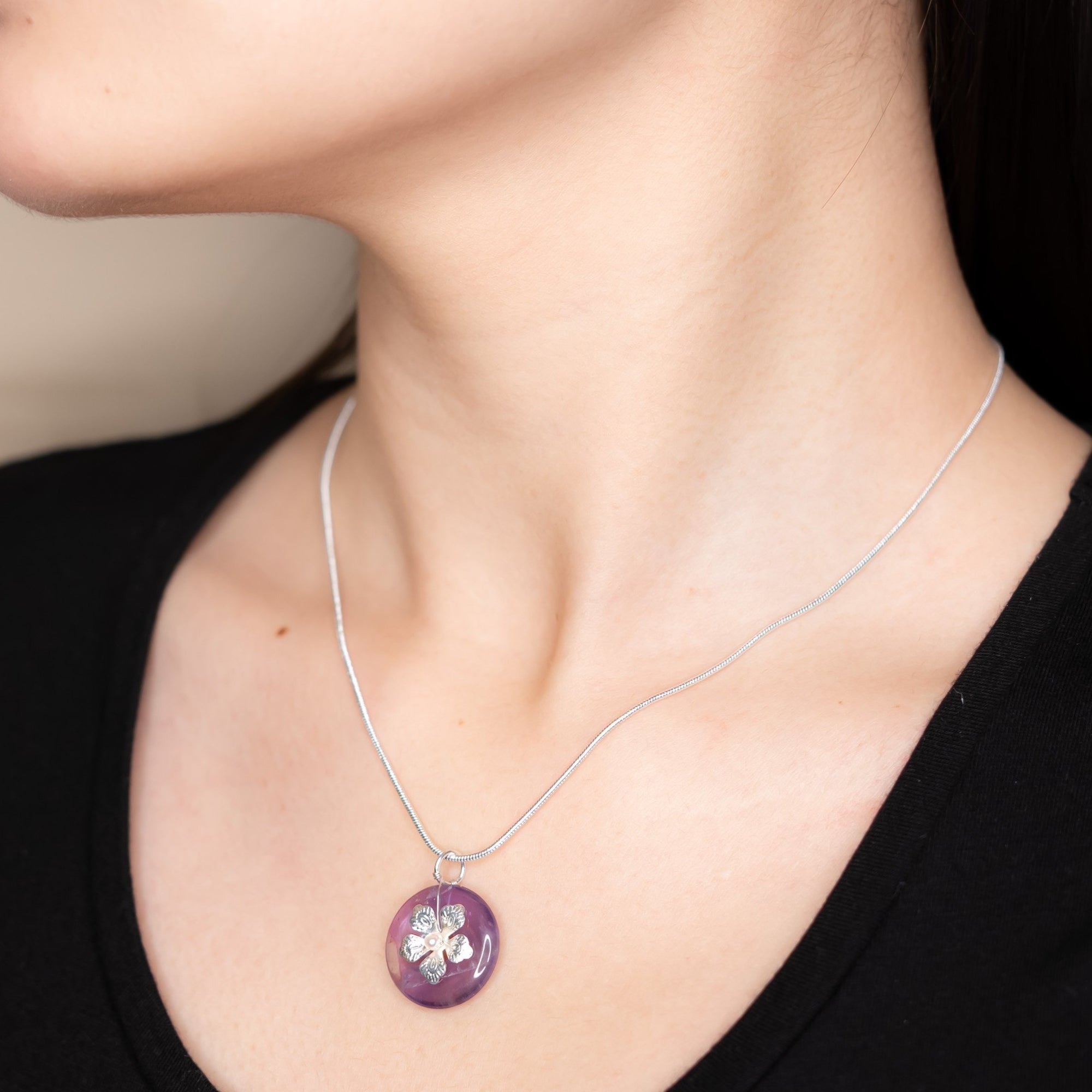 Amethyst Flower Necklace - Yun Boutique