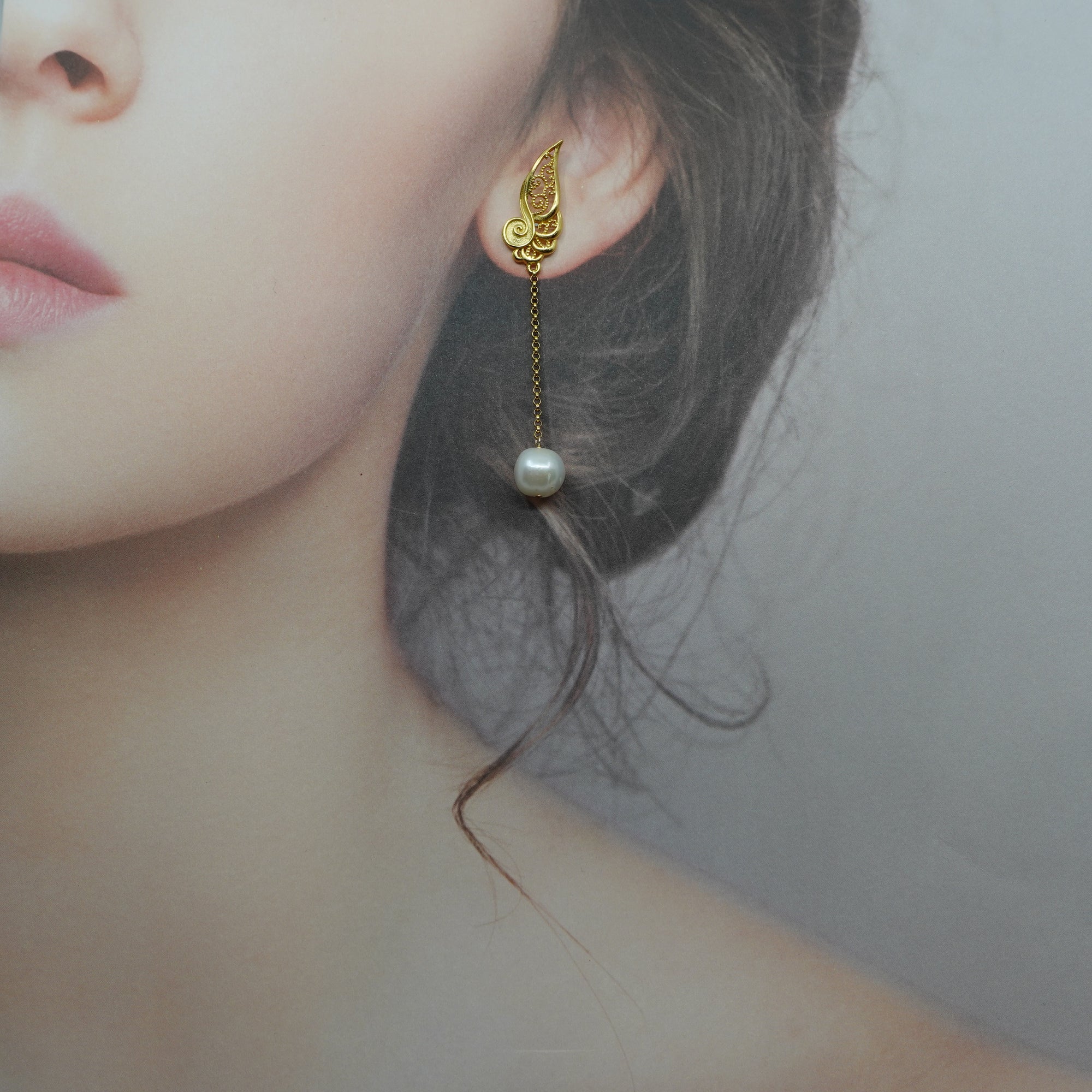 Filigree Angel Wings Pearl Studs - Yun Boutique