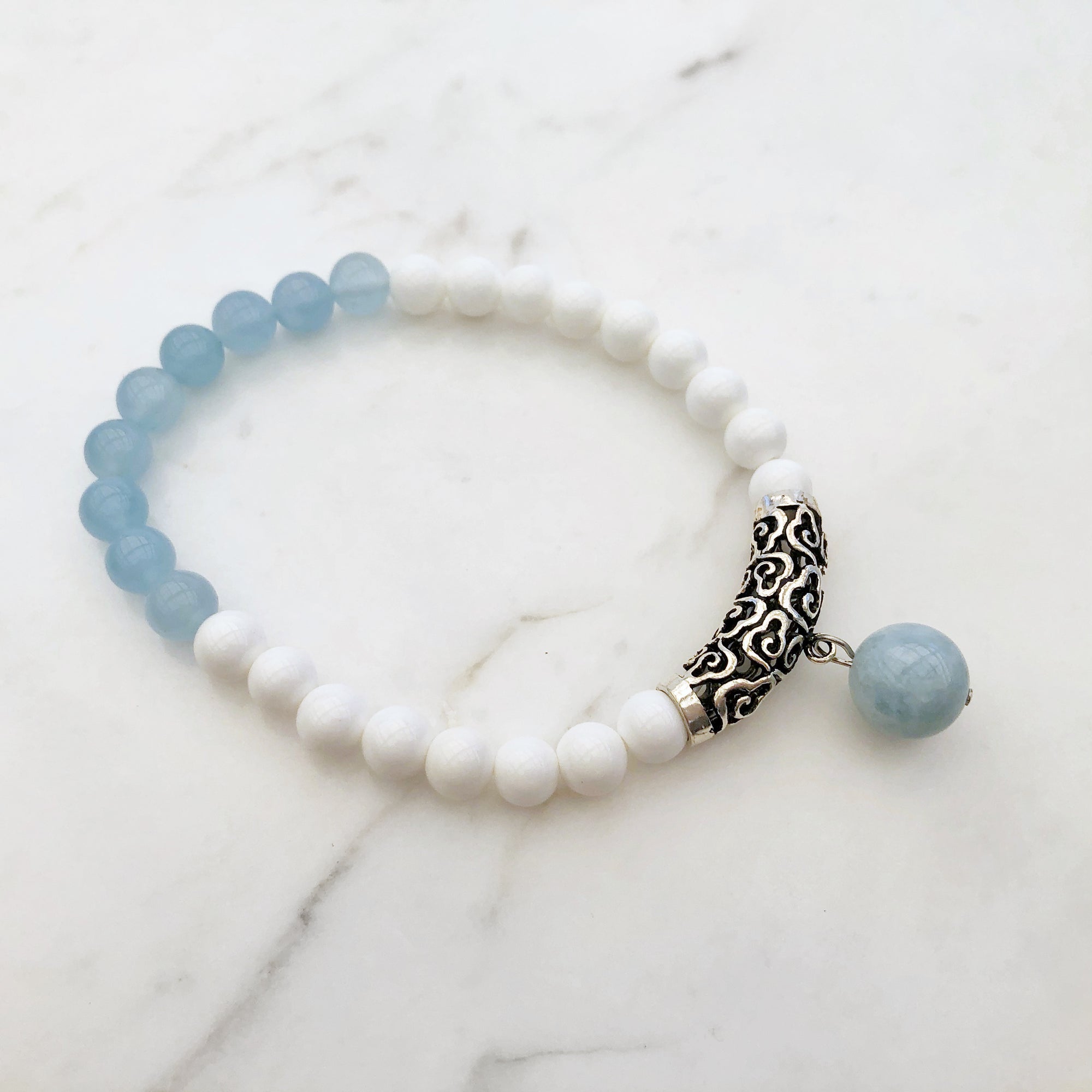 Tridacna and Aquamarine Auspicious Clouds Bracelet